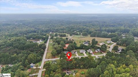 A home in Cowpens