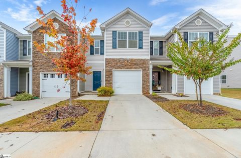 A home in Easley