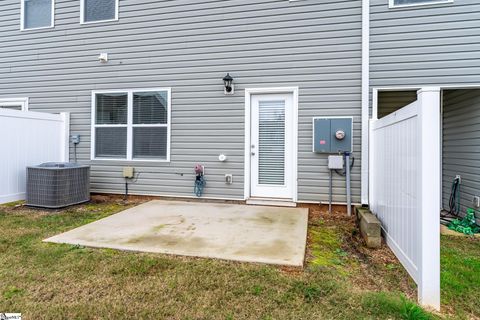 A home in Easley