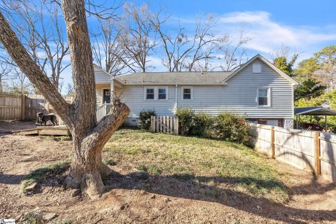 A home in Laurens