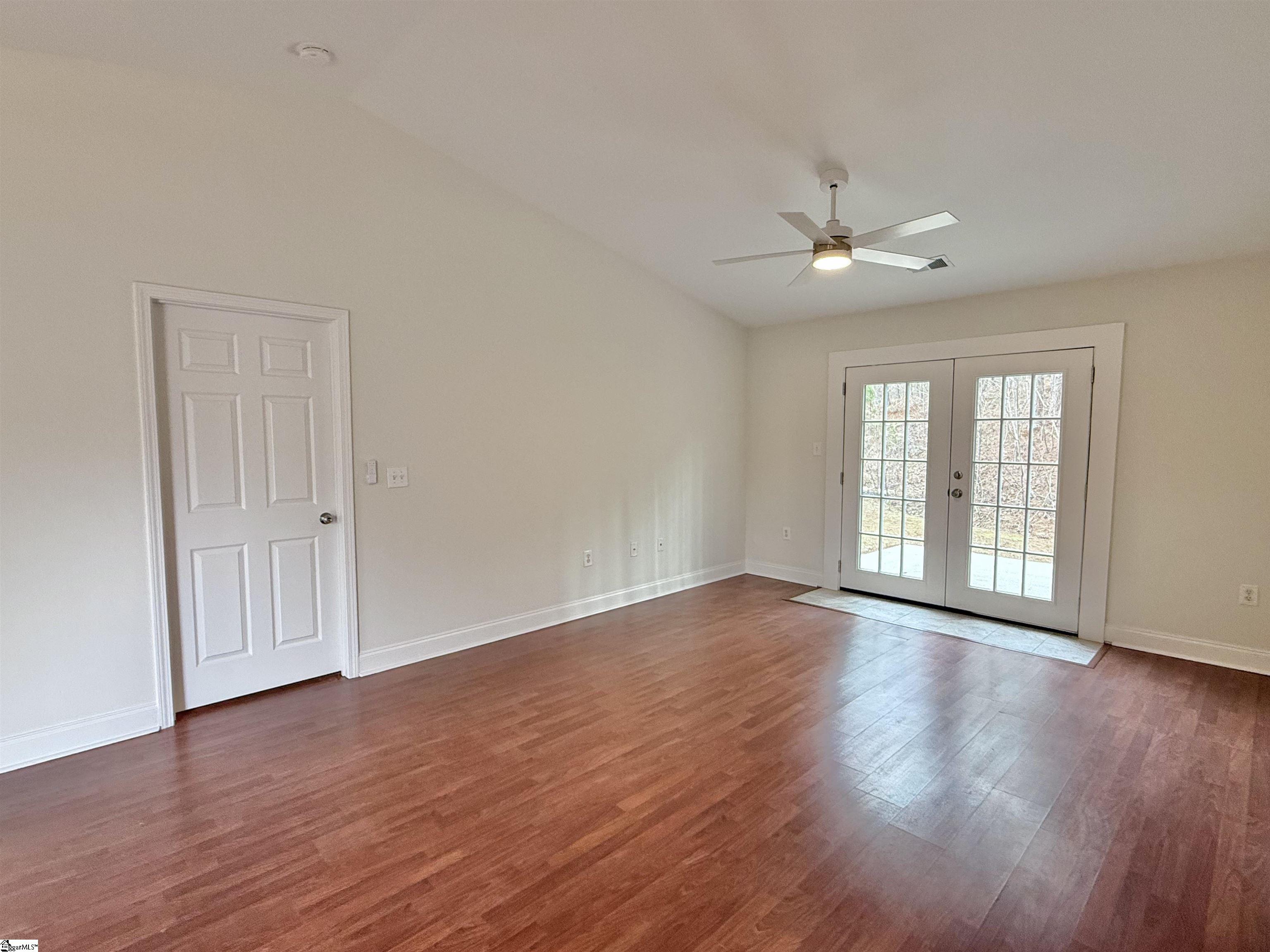 Seneca, South Carolina 29678, United States, 2 Bedrooms Bedrooms, ,2 BathroomsBathrooms,Residential,Contingent,11644