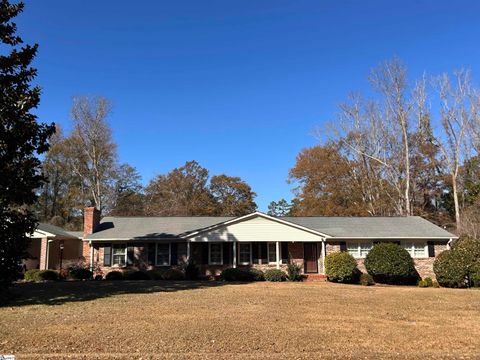 A home in Laurens