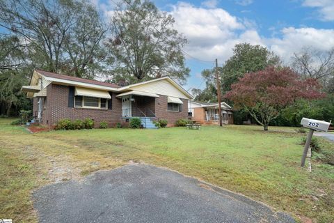 A home in Laurens