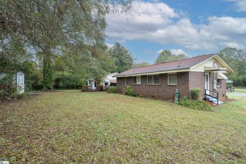 A home in Laurens