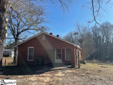 A home in Laurens