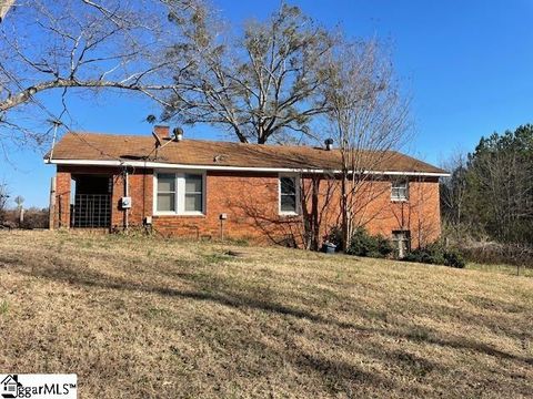 A home in Laurens