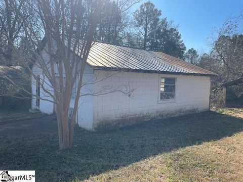 A home in Laurens