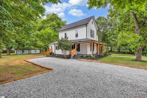 A home in Laurens