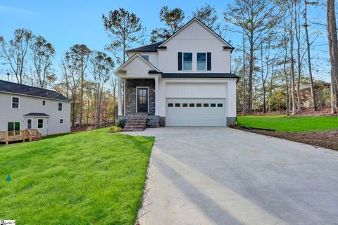 A home in Laurens