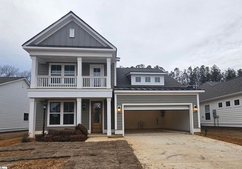 A home in Duncan