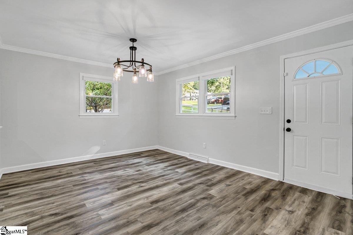 Greenville, South Carolina 29605, United States, 3 Bedrooms Bedrooms, ,1 BathroomBathrooms,Residential,Contingent,51052