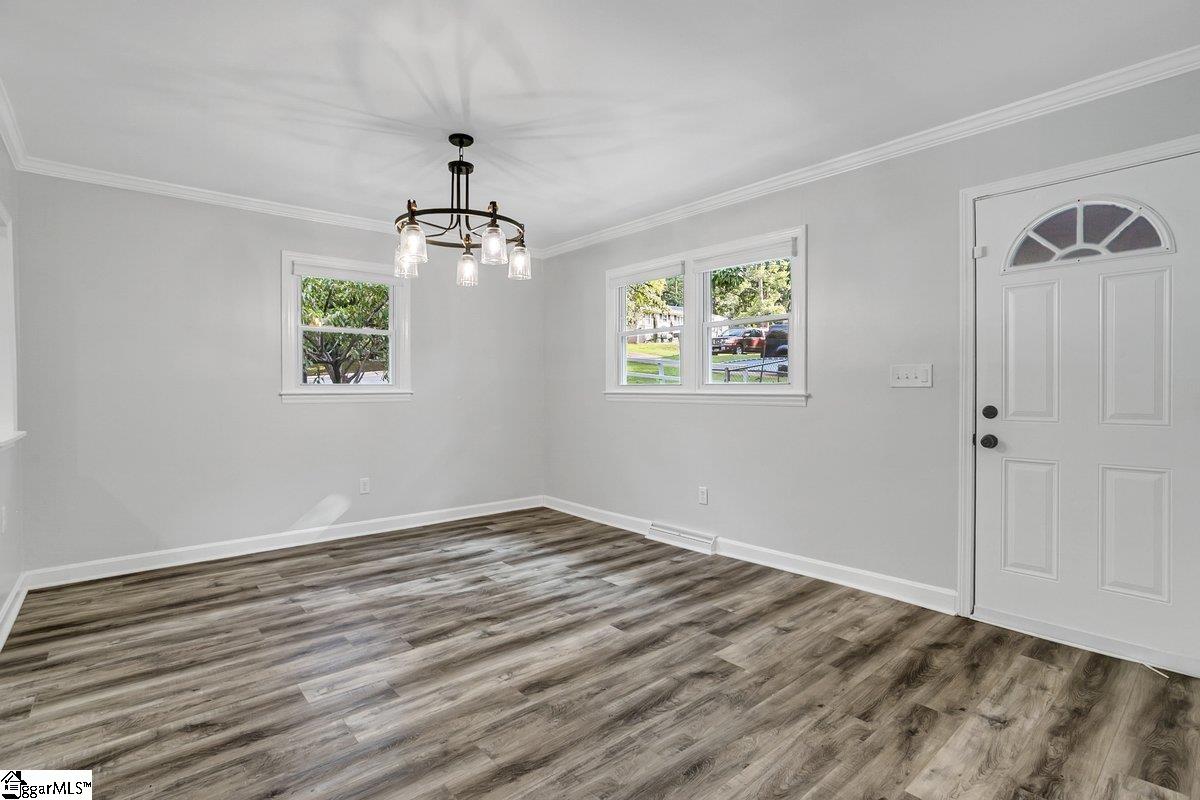 Greenville, South Carolina 29605, United States, 3 Bedrooms Bedrooms, ,1 BathroomBathrooms,Residential,Contingent,51052