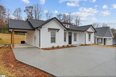 A home in Taylors