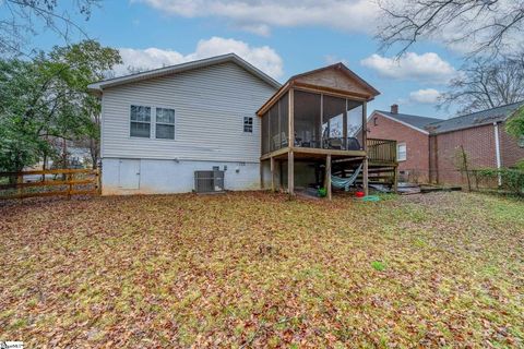 A home in Laurens