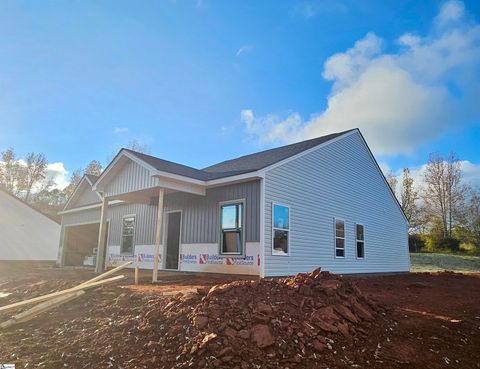 A home in Chesnee