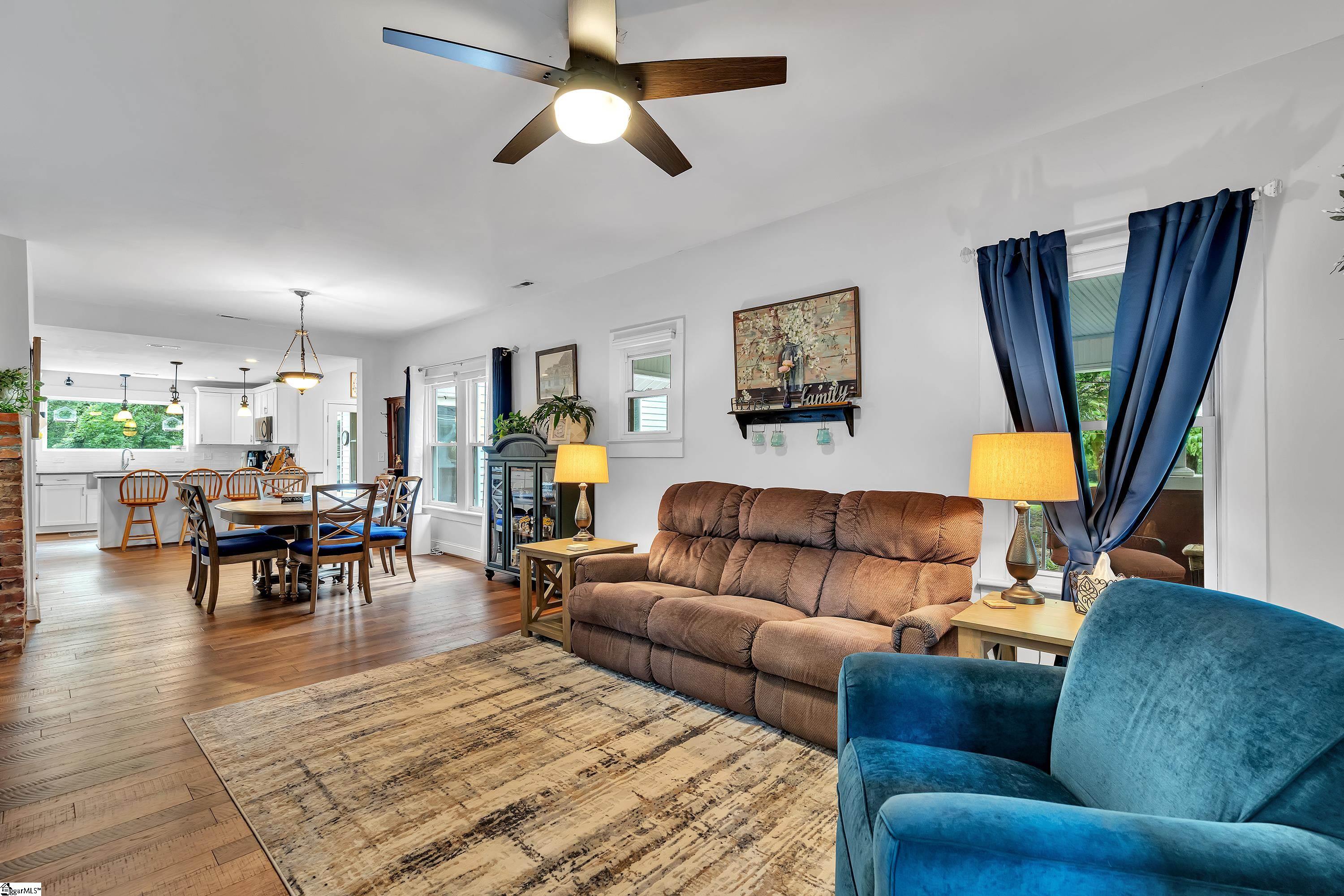 Greenville, South Carolina 29617, United States, 3 Bedrooms Bedrooms, ,3 BathroomsBathrooms,Residential,Active,48847