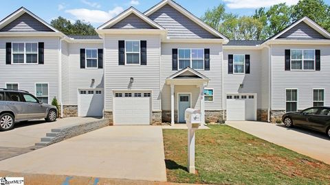 Townhouse in Greer SC 229 Marshland Lane.jpg