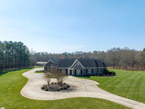 A home in Easley