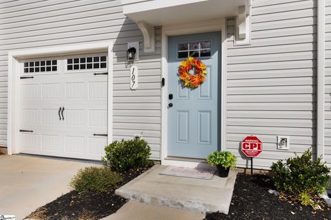 A home in Easley