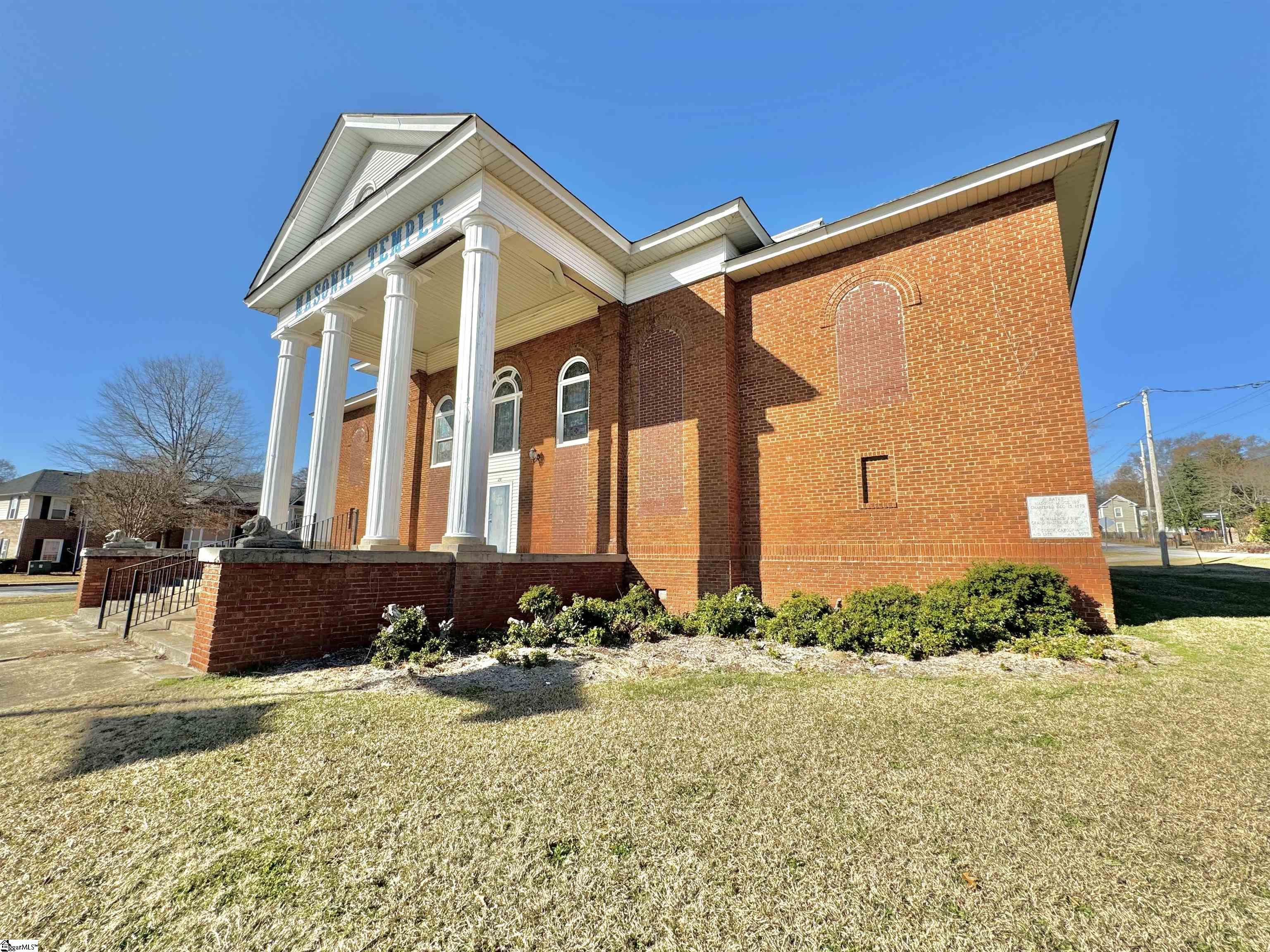 439 N East Main Street