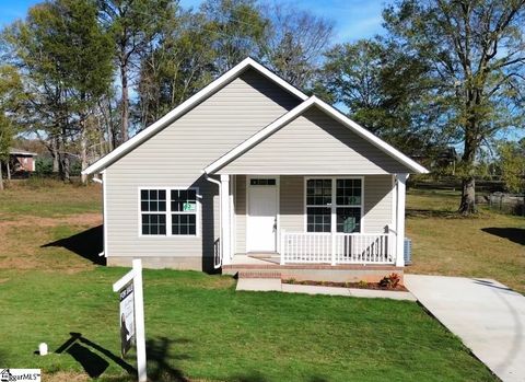 A home in Laurens