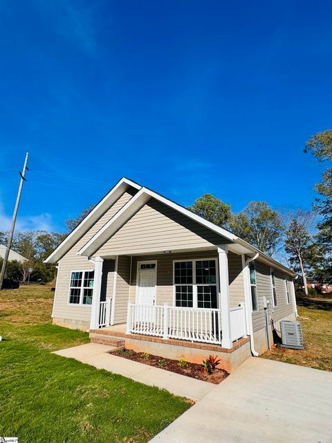 A home in Laurens