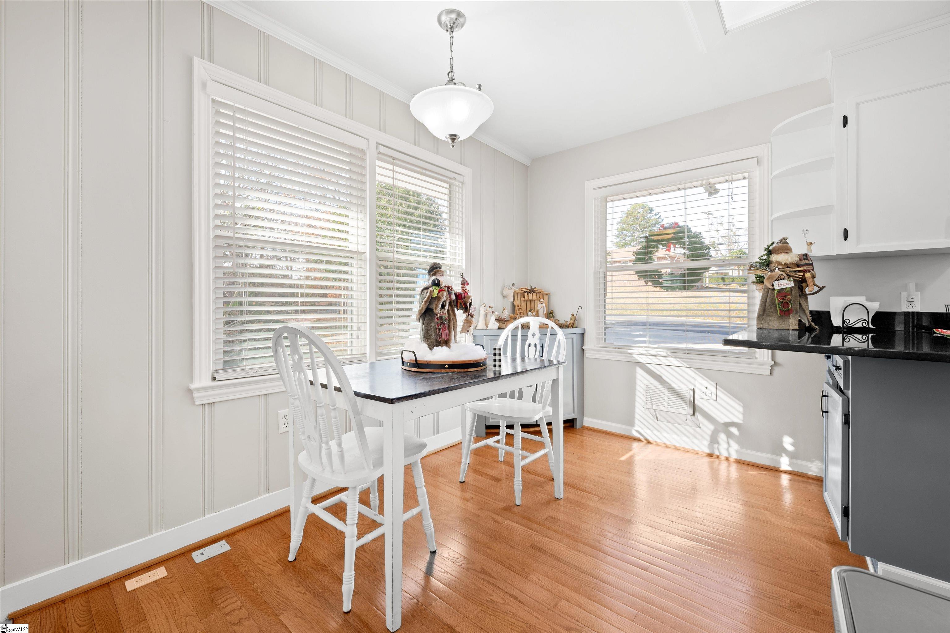 Anderson, South Carolina 29621, United States, 5 Bedrooms Bedrooms, ,3 BathroomsBathrooms,Residential,Pending,26030