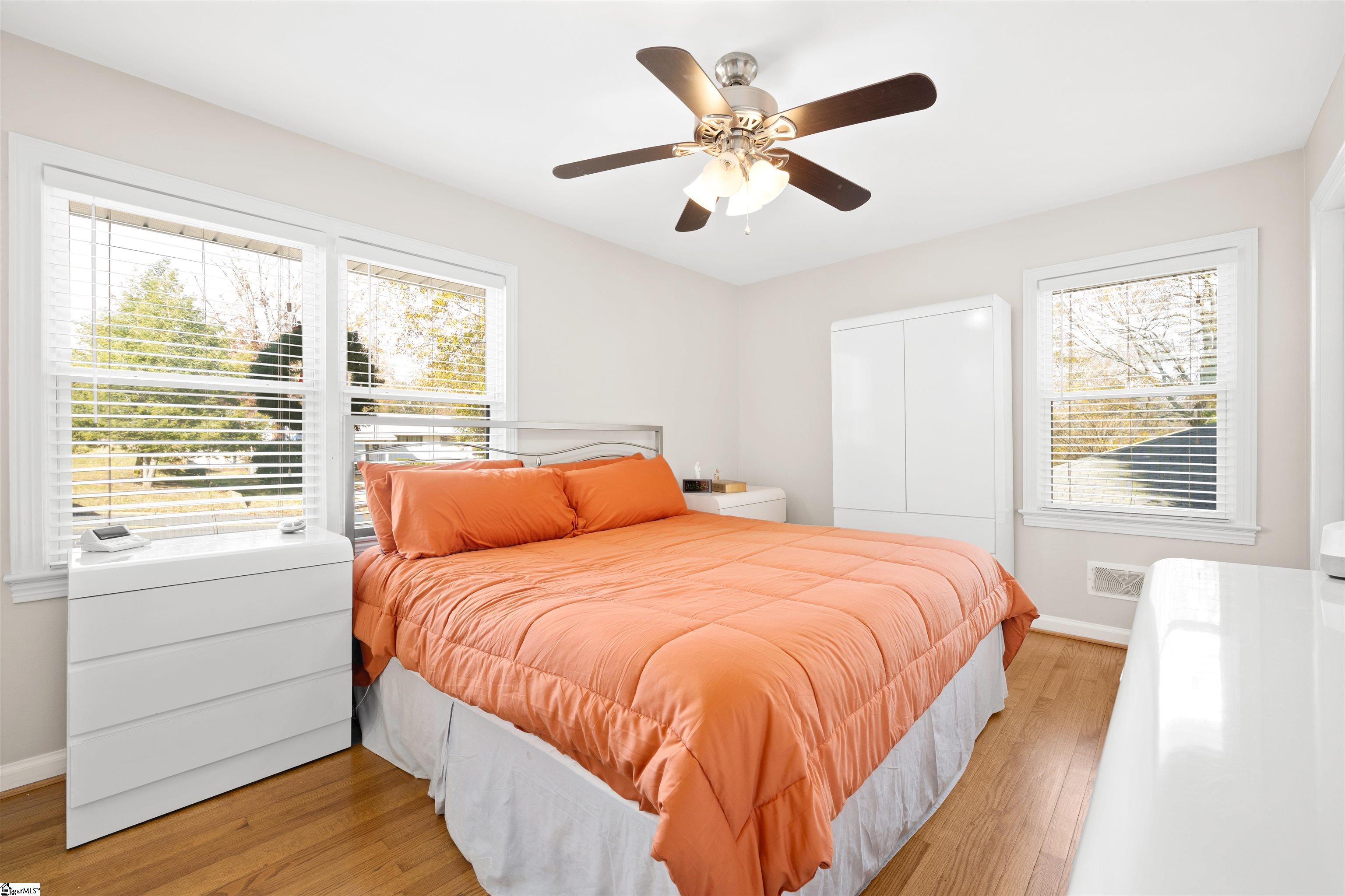 Anderson, South Carolina 29621, United States, 5 Bedrooms Bedrooms, ,3 BathroomsBathrooms,Residential,Pending,26030