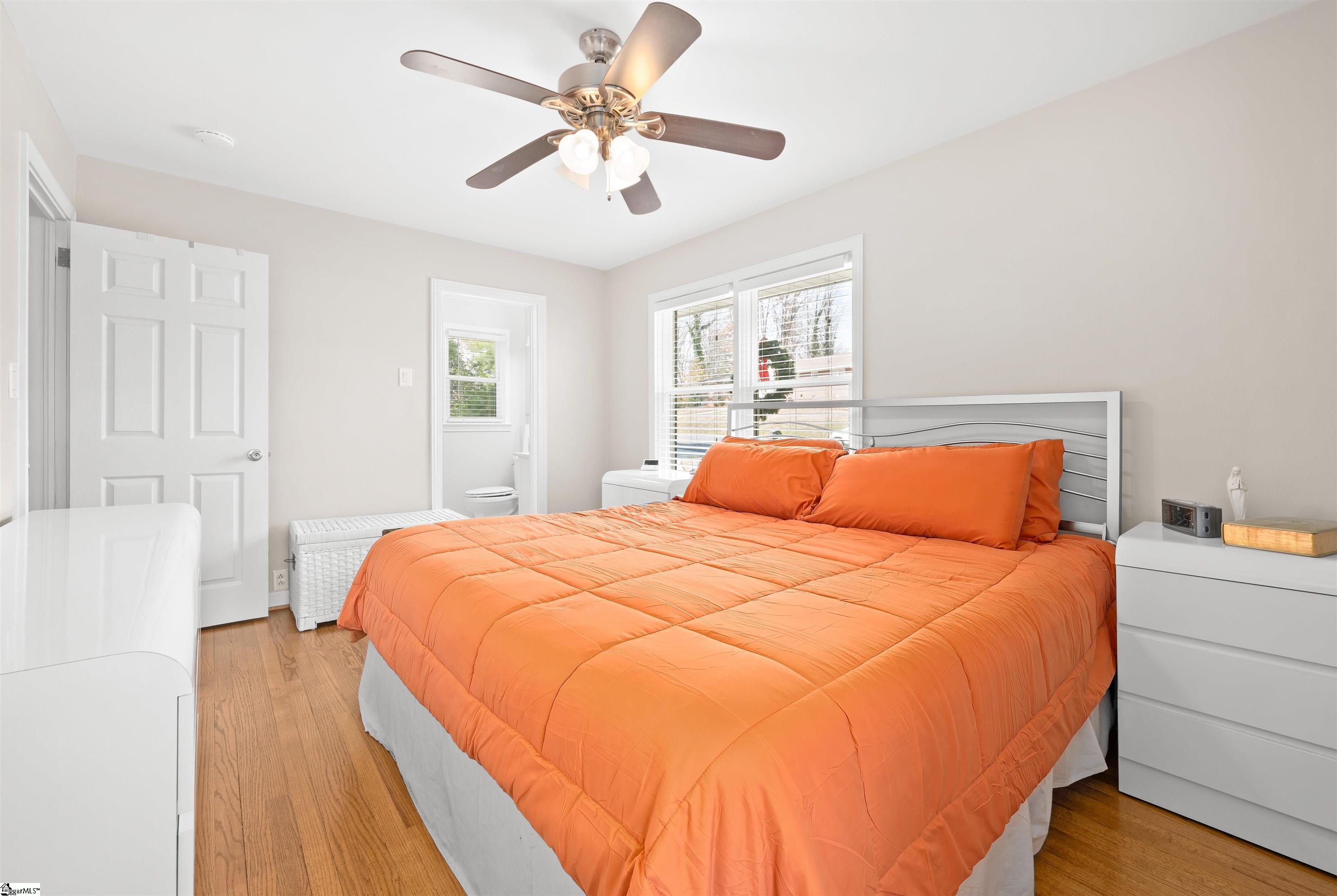 Anderson, South Carolina 29621, United States, 5 Bedrooms Bedrooms, ,3 BathroomsBathrooms,Residential,Pending,26030