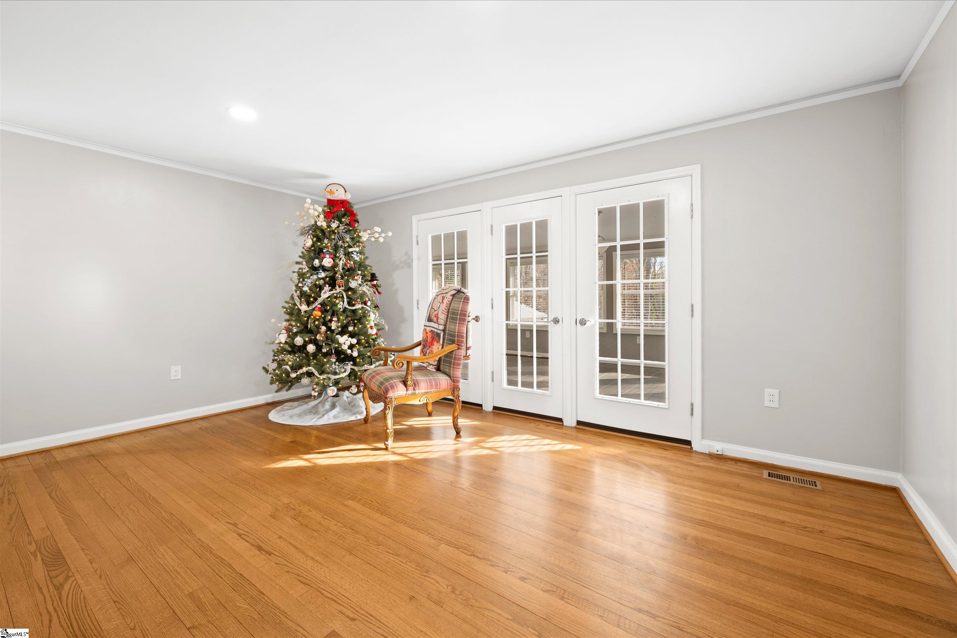 Anderson, South Carolina 29621, United States, 5 Bedrooms Bedrooms, ,3 BathroomsBathrooms,Residential,Pending,26030