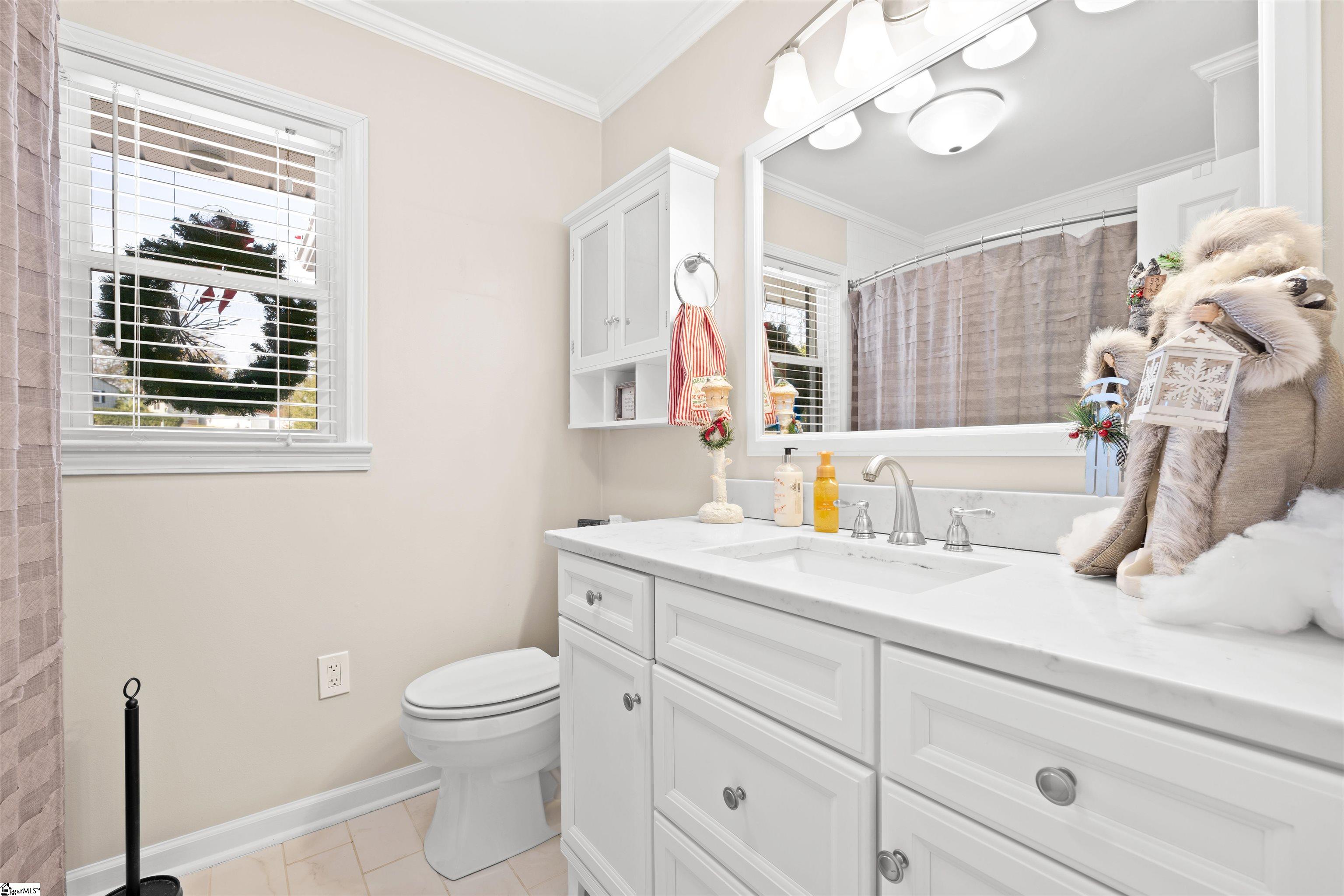 Anderson, South Carolina 29621, United States, 5 Bedrooms Bedrooms, ,3 BathroomsBathrooms,Residential,Pending,26030