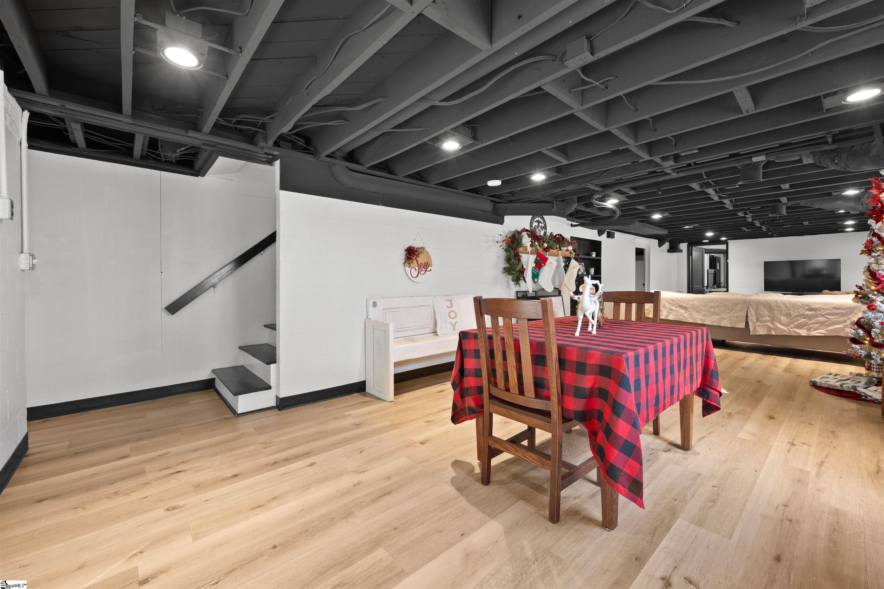 Anderson, South Carolina 29621, United States, 5 Bedrooms Bedrooms, ,3 BathroomsBathrooms,Residential,Pending,26030