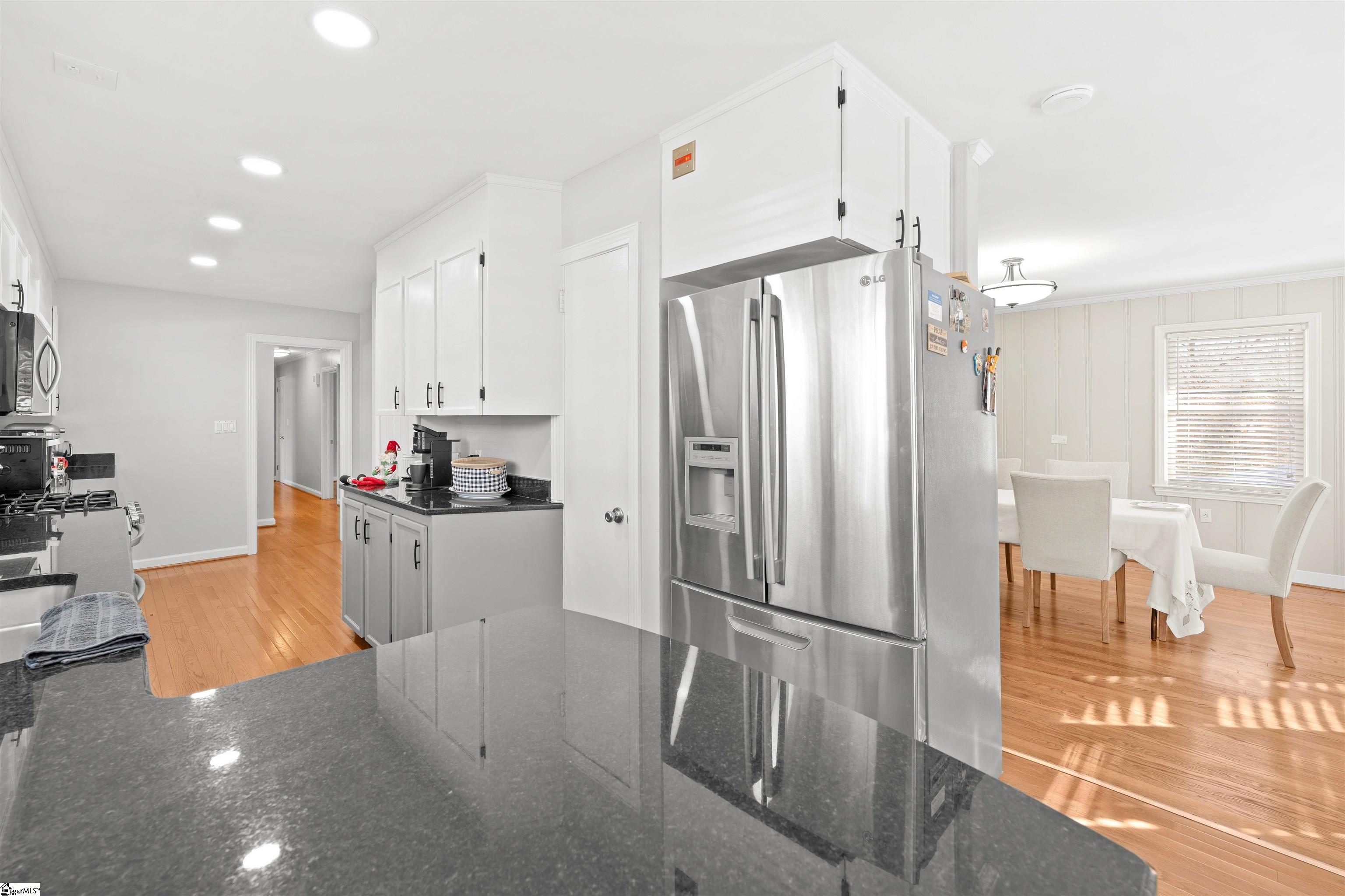 Anderson, South Carolina 29621, United States, 5 Bedrooms Bedrooms, ,3 BathroomsBathrooms,Residential,Pending,26030