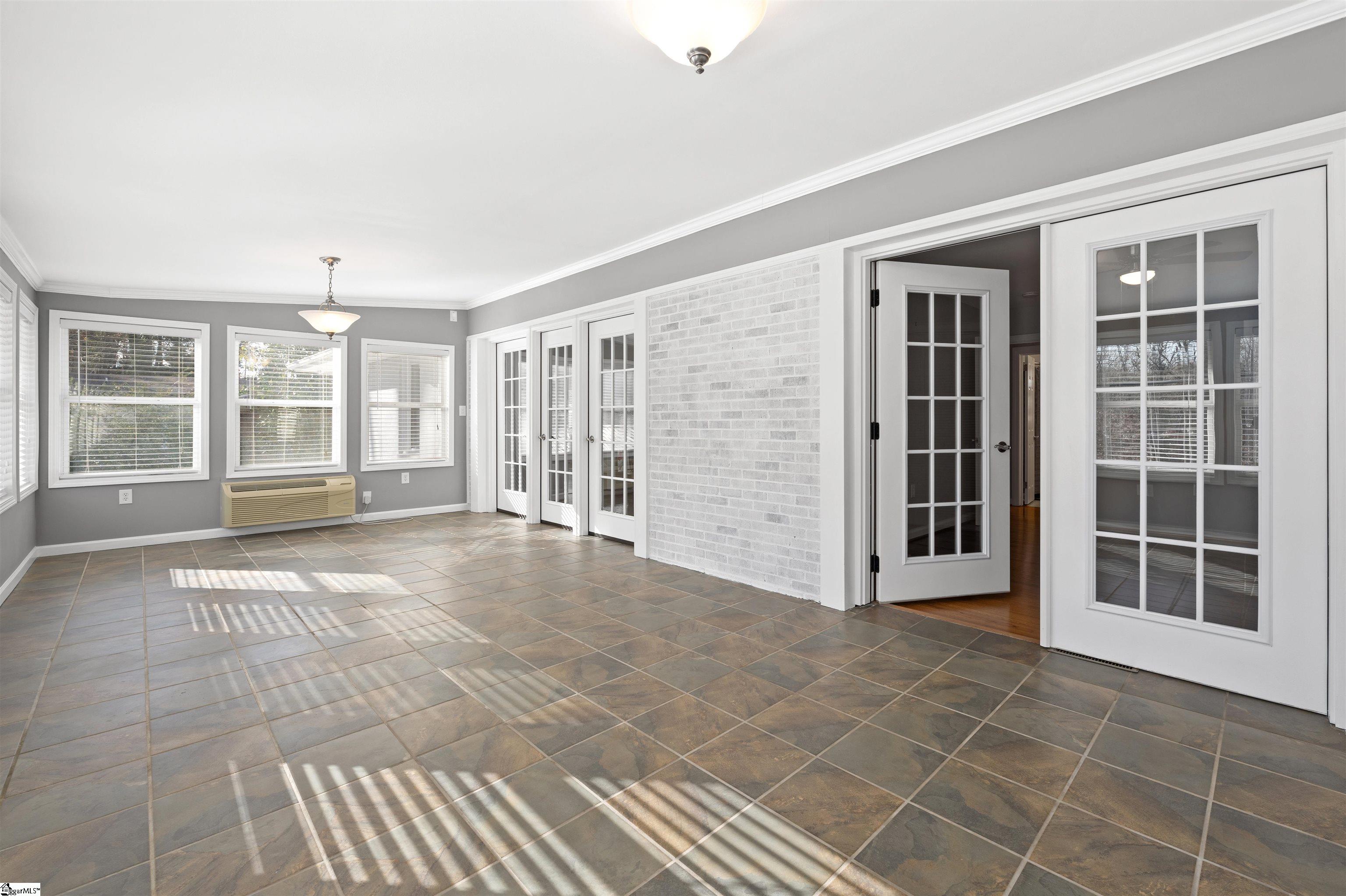 Anderson, South Carolina 29621, United States, 5 Bedrooms Bedrooms, ,3 BathroomsBathrooms,Residential,Pending,26030