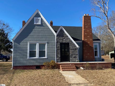 A home in Laurens