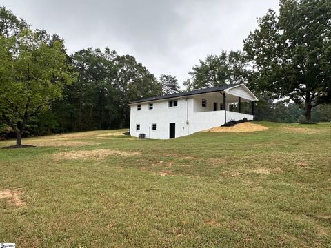 A home in Forest City