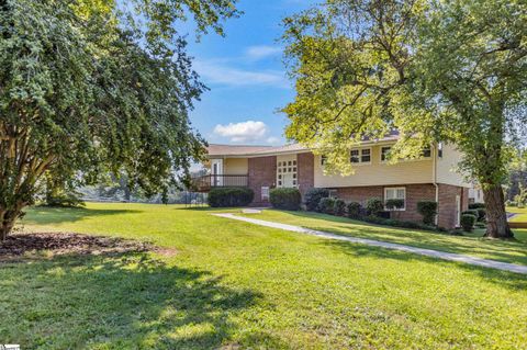 Single Family Residence in Taylors SC 2834 414 Highway.jpg