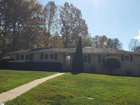 A home in Travelers Rest