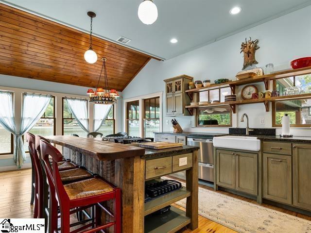 1200 E Lakeshore Drive