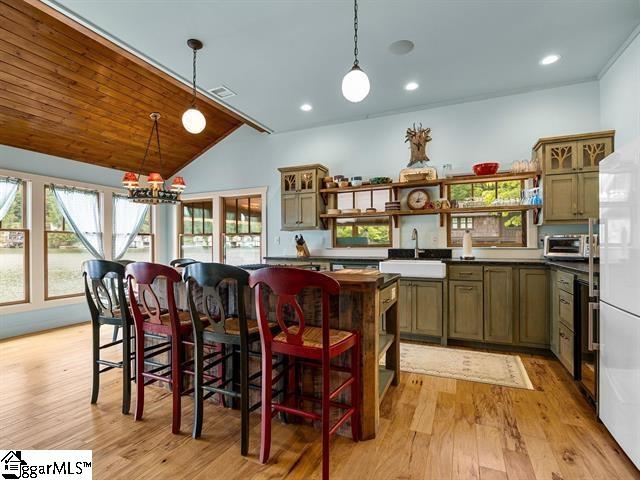 1200 E Lakeshore Drive