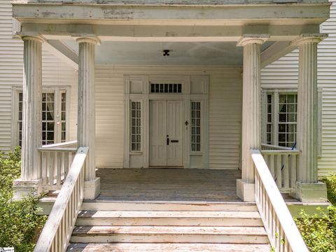 A home in Chesnee