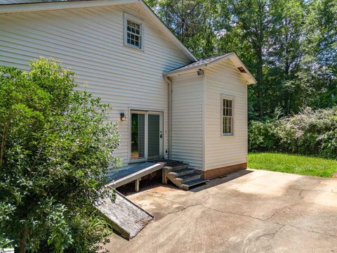 A home in Chesnee