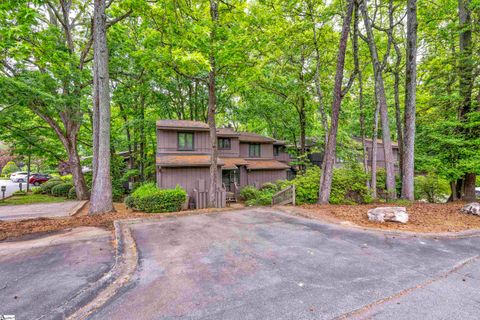 Condominium in Greenville SC 180 ingleoak Lane.jpg