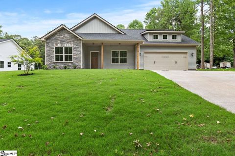 A home in Duncan