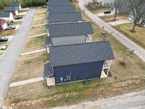 A home in Easley