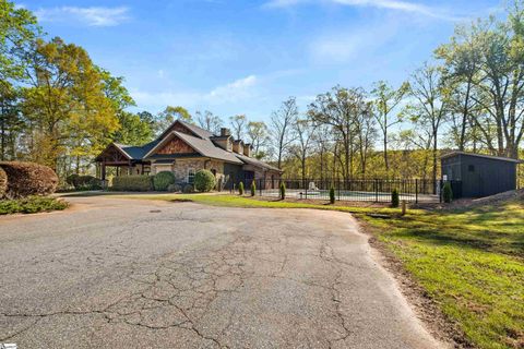 A home in Chesnee