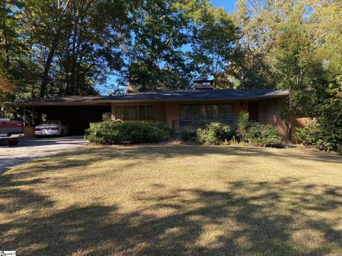 Single Family Residence in Greenville SC 409 Bridgewater Drive.jpg