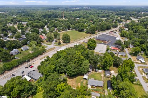 Single Family Residence in Belton SC 111 Lincoln Street 31.jpg