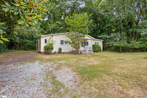 Single Family Residence in Belton SC 111 Lincoln Street 1.jpg