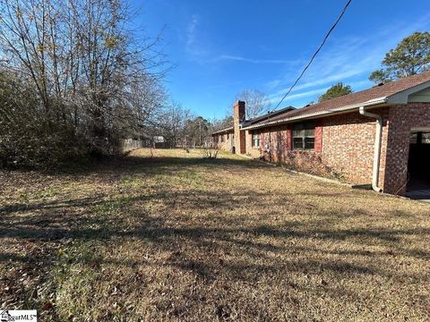 A home in Laurens